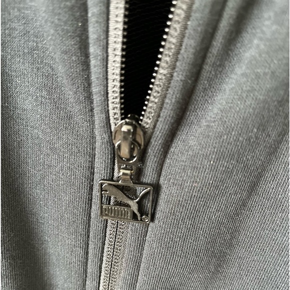 Puma Classics Women's T7 Track
Jacket size M - Picture 7 of 13
